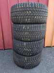 4-KOSI Zimskih pnevmatik Lassa Snoways 4 255 / 35  R 19
