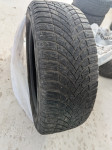 Pnevmatike Bridgestone 225/55/19 zimska Količina: 1