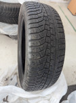 Pnevmatike Hankook 225/55/19 zimska Količina: 1