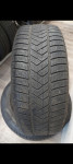 Pnevmatike Pirelli 235/55/19 zimska Količina: 2