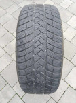 Pnevmatike Vredestein 245/45/19 zimska Količina: 2