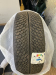 Pnevmatike Michelin 235/45/21 zimska Količina: 1