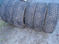 Pnevmatike Bridgestone 275/70/22.5 zimska Količina: 6+