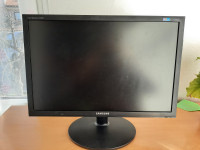 Samsung E2220NW 22 LCD monitor