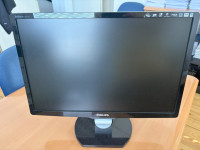 LCD monitor PHILIPS 22 inčev