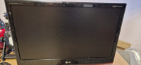 LG M2762D-PC 27 LCD monitor s TV tunerjem
