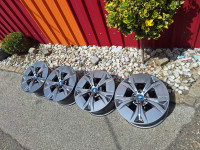 Original ALU PLATIŠČA BMW X1 17 COL 5x112 ET43 - NOVO 7.5 x 17