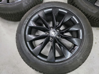 ŠKODA ENYAQ,ELROG,VW ID4-5 Z GUMAMI 19'' luknje 5x112, količina: 4