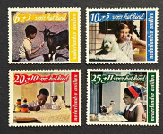 NIZOZEMSKI ANTILI 1968 OTROCI ŽIVALI ** Mi 194/197 ** serija (HV-120)