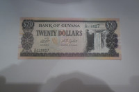 Bankovec GUYANA 20 dollars UNC