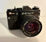 Analogni fotoaparat Zenit 12XP + Pentacon 28mm f/2.8 MC