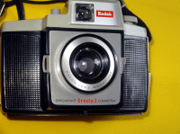 KODAK Brownie Cresta 3, 6x6 srednji format, izredno ohranjen, delujoč