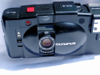 Olympus XA 2, Zuiko 3.5/35mm, preverjeno delujoč in fleš