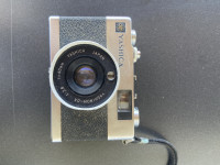 Starinski fotoaparat Yashika ELECTRO 35MC