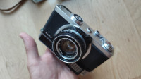 Zelo dobro ohranjen fotoaparat Fujica z daljinomerom-muzejska vrednost