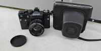 ZENIT 11 analogni fotoaparat 35mm Z objektivom HELIOS 44m-4 58mm 1:2 Z