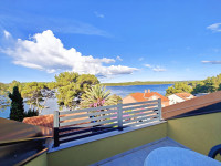 Udobni apartma s pogledom na morje, Mali Lošinj, območje Poljana