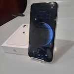Iphone 11 128Gb,pametni telefon