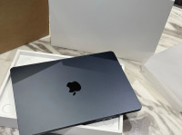Apple MacBook Air 13 2024 256 GB- M3