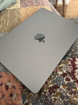 Apple Macbook air m2 - okvara osvetlitev tipkovnice