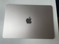 MacBook Air 13.6-inch, M2, 8 GB, 512 GB SSD, starlight