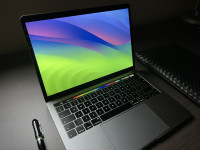 MacBook Pro, 13,3 (zelo malo uporabljan, odlično stanje)