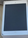 Apple iPad mini 2 bele barve