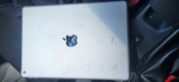 Prodam IPAD 7 generacije WIFI 32 GB