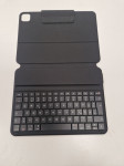 Prodam nov ovitek s tipkovnico za iPad Pro 11" – črna barva