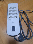 Prenapetostna zaščita Belkin 8x 220V+2x USB