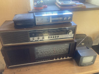 stari radiji , starinski radioaparati , vintage radio, star mini tv