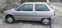 Citroën AX limuzina