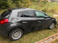fiat bravo 2008 1.6 77kw 206k prevoženih deli po delih rezervni deli
