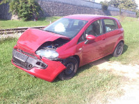 Fiat Punto, letnik 2012, 37000 km, bencin
