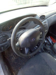 Ford Focus Limuzina