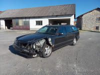 Mercedes-Benz E-klasa T-model 270CDI Avantgarde avtomatik