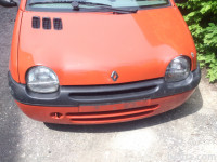 Renault Twingo, letnik 2000, 144000 km, bencin deli po delih