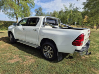 Toyota Hilux Executive avtomatik