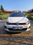 Volkswagen Golf 2.0 GTI Performance