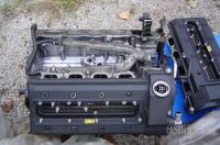 BMW M5 motor - po delih