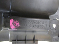 POKROV MOTORJA  OEM N. 11147789006 ORIGINAL REZERVNI DEL BMW SERIE 3 B