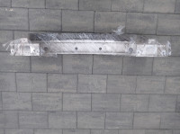 Prodam nosilec zadnjega odbijača, Opel Insignia