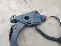 audi a4 b8 2008 pedalo za gas plin stopalka