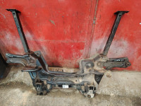 Citroen C3 Picasso sprednji most obesa