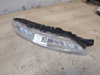 Citroen C4 Picasso 13-18 desna dnevna luč žaromet