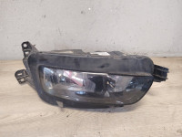 Citroen C4 Picasso 13-18 desni žaromet luč