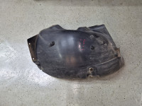 Clio 3 LEVI KOLOTEK PODBLATNIK SPREDNJI DEL 8200334162