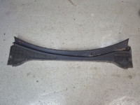Clio 3 MREŽA PLASTIKA POD VETROBRANSKIM STEKLOM 8200290131