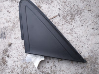 ford focus 2 trikotna plastika  vrat ogledala original nerabljeno