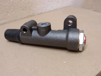 Glavni zavorni cilinder Zastava 750 Fičo (stari tip)